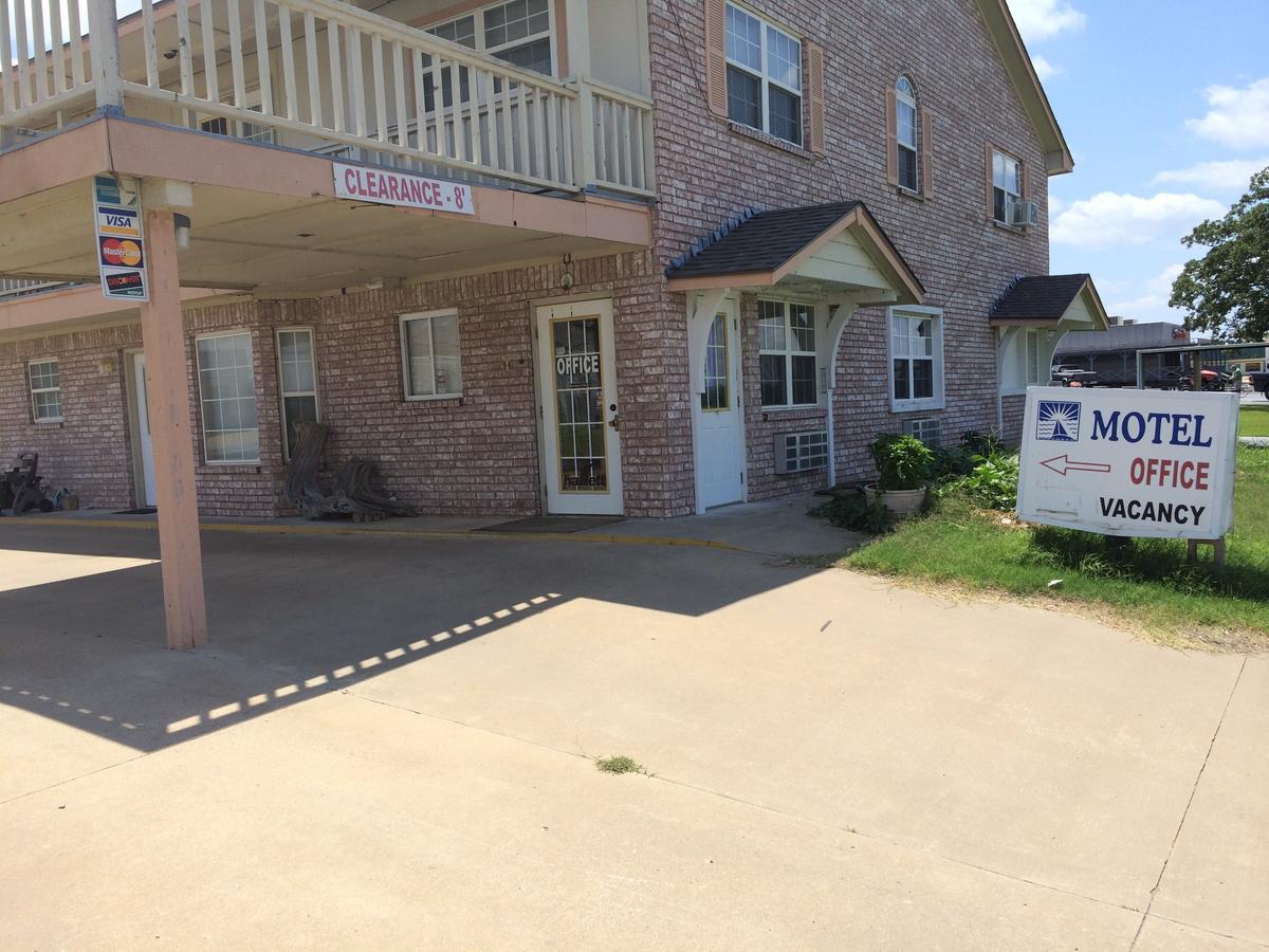 Lake Shore Motel Mannford Екстериор снимка