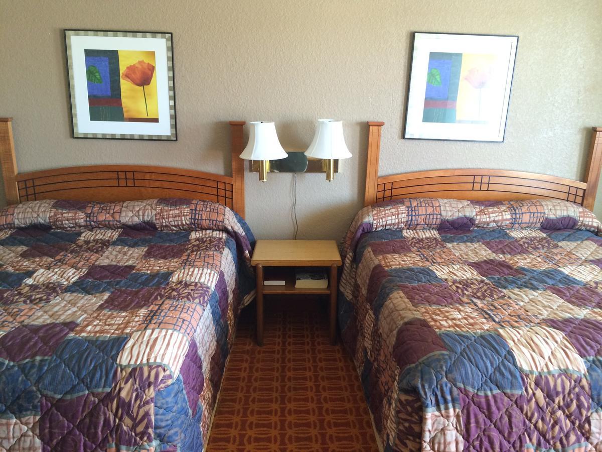 Lake Shore Motel Mannford Екстериор снимка
