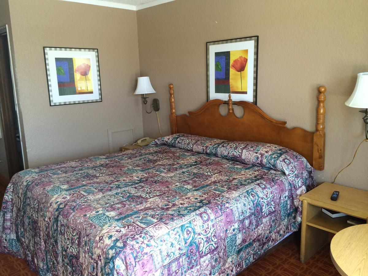 Lake Shore Motel Mannford Екстериор снимка
